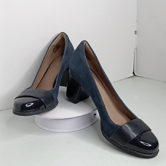 Clarks Tarah Brae - Navy/Marine Blue Suede/Leather/Patent Slip On Pump 9.5M - Picture 1 of 11